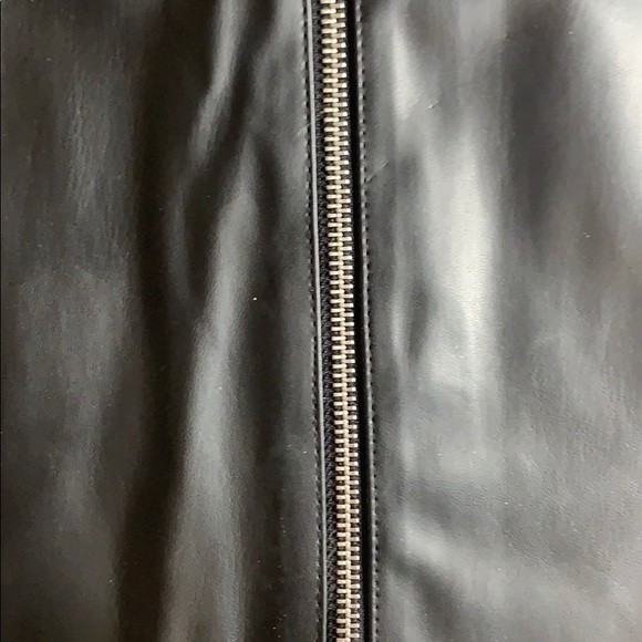 Skirt - Picture 2 of 5